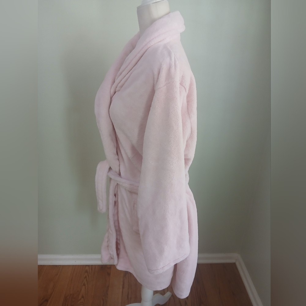 Brookstone Spa Plush Robe - Picture 7 of 8